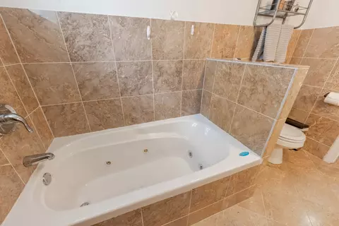 Bath - 4133 Maple Ave, Brookfield, IL 60513 photo 3 of 3