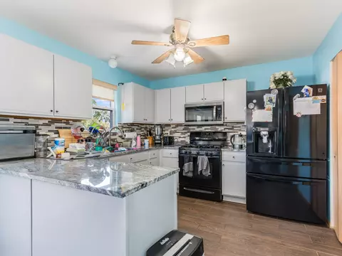 5813 Lake Pointe Dr, Plainfield, IL 60586 photo 8