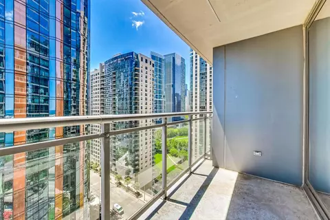 450 E Waterside Dr #1405, Chicago, IL 60601 photo 3