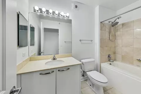450 E Waterside Dr #1405, Chicago, IL 60601 photo 17