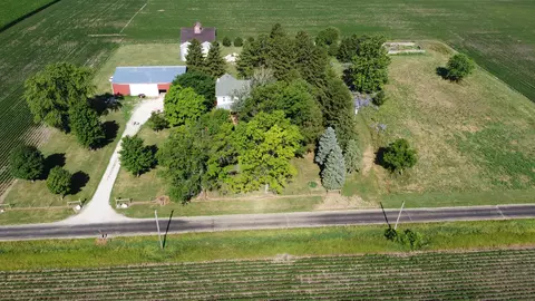 10837 Yankee Town Rd, Farmer City, IL 61842