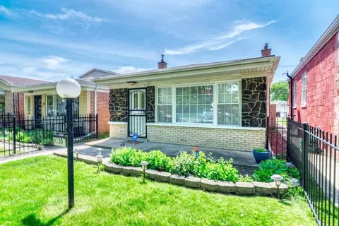 9130 S Normal Ave, Chicago, IL 60620 photo 3
