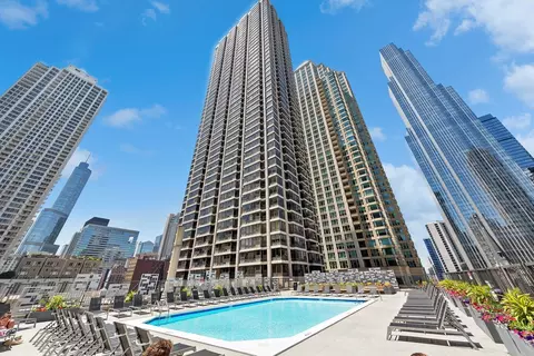 30 E Huron St #4709, Chicago, IL 60611