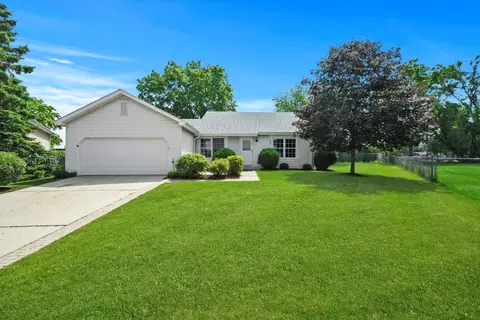 3609 W Bradley Ct, Mchenry, IL 60050