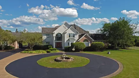 16885 Thoroughbred Dr, Wadsworth, IL 60083