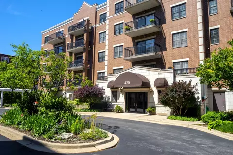 420 W Burlington Ave #503, La Grange, IL 60525
