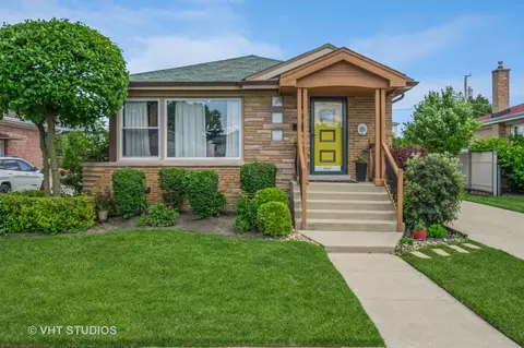8115 N Wisner St, Niles, IL 60714