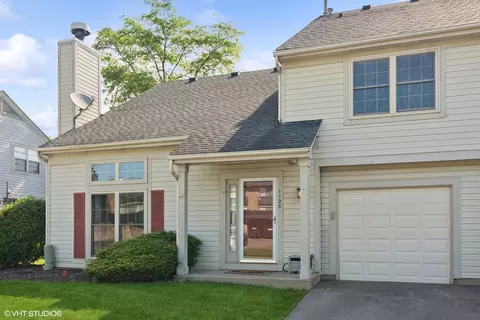 1128 N Knollwood Dr, Palatine, IL 60067