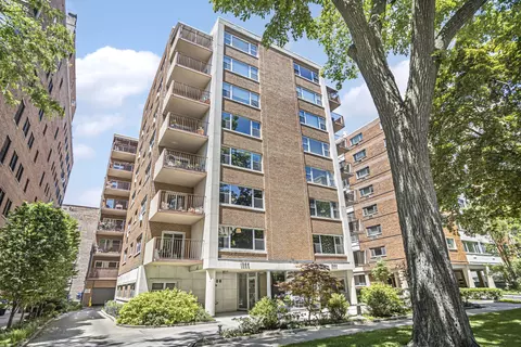 1508 Hinman Ave #2B, Evanston, IL 60201