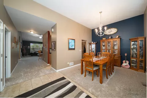 2516 Eisenhower Blvd, Mchenry, IL 60051 photo 4