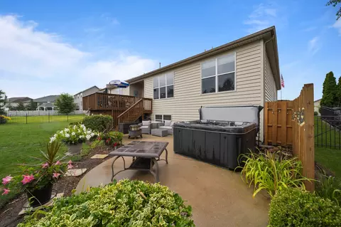 2516 Eisenhower Blvd, Mchenry, IL 60051 photo 35