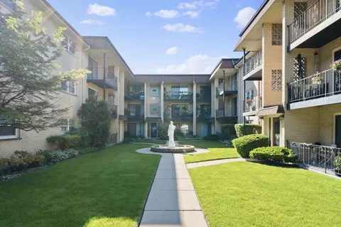 5022 N Austin Ave #1H, Chicago, IL 60630