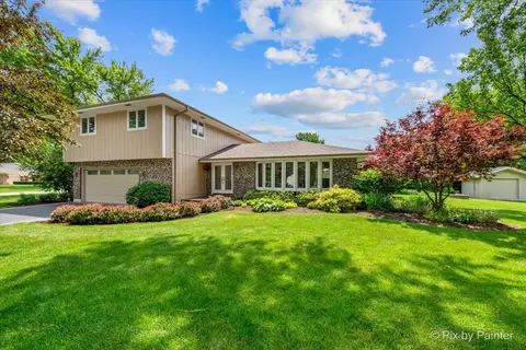246 Thrasher St, Bloomingdale, IL 60108
