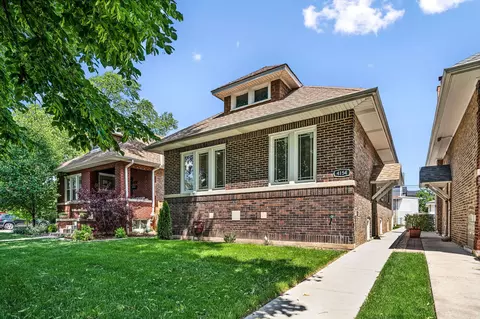 4154 W Argyle St, Chicago, IL 60630