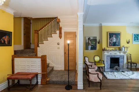 31 E Scott St, Chicago, IL 60610 photo 6