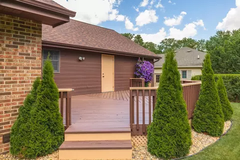 Exterior - 905 Rhymer Dr, Normal, IL 61761 photo 3 of 5