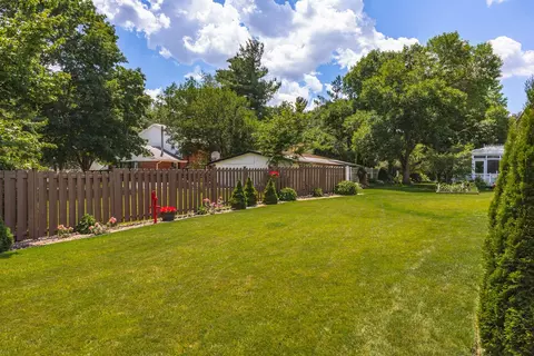 Exterior - 905 Rhymer Dr, Normal, IL 61761 photo 5 of 5