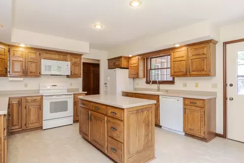 Kitchen - 905 Rhymer Dr, Normal, IL 61761 photo 1 of 5