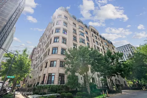 65 E Goethe St #M103, Chicago, IL 60610
