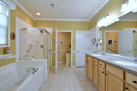 557 Tuscan View Dr, Elgin, IL 60124 photo 24
