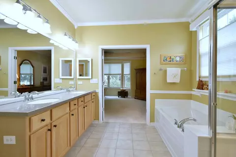 557 Tuscan View Dr, Elgin, IL 60124 photo 25