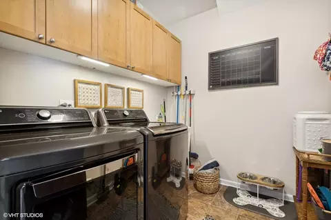 Other - 2160 Glacier Ct, Algonquin, IL 60102 photo 4 of 9