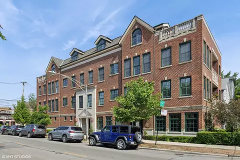 1400 W Webster Ave #2W, Chicago, IL 60614