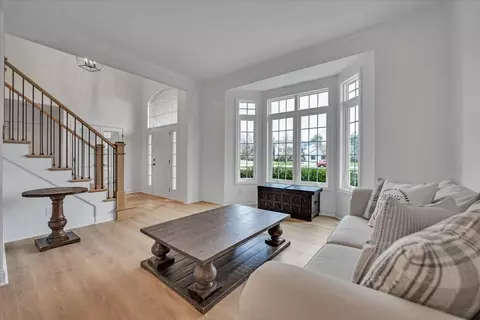 Living - 812 Silver Glen Rd, Mchenry, IL 60050 photo 3 of 3