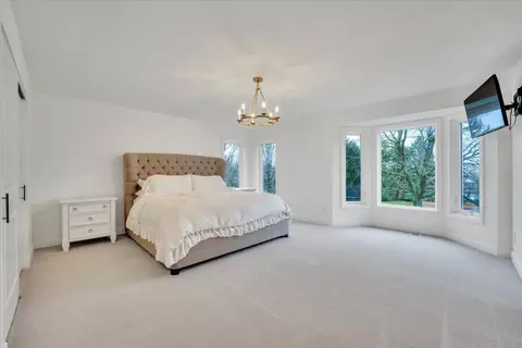 Bedroom - 812 Silver Glen Rd, Mchenry, IL 60050 photo 7 of 7