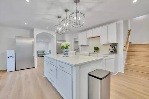 Kitchen - 812 Silver Glen Rd, Mchenry, IL 60050 photo 4 of 4