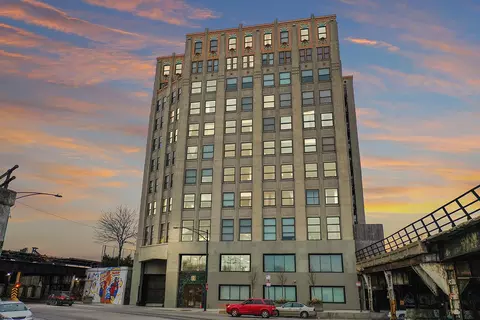 1550 S Blue Island Ave #1009, Chicago, IL 60608