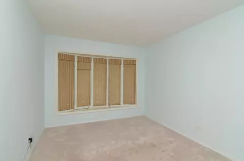 705 Hillcrest Blvd, Hoffman Estates, IL 60169 photo 19
