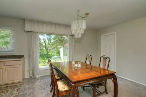 705 Hillcrest Blvd, Hoffman Estates, IL 60169 photo 15