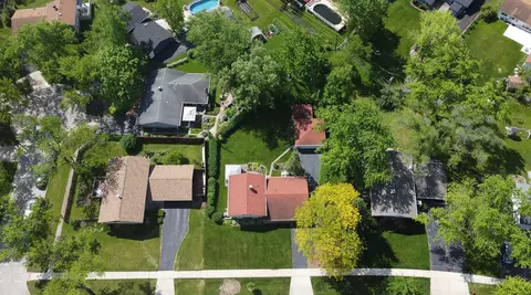 705 Hillcrest Blvd, Hoffman Estates, IL 60169 photo 54