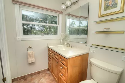 705 Hillcrest Blvd, Hoffman Estates, IL 60169 photo 29