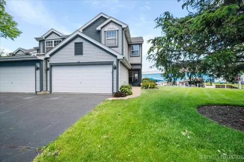 195 Janet Ct, Fox Lake, IL 60020