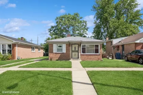 2820 139th Pl, Blue Island, IL 60406