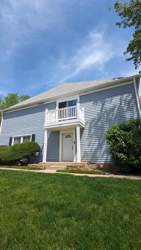 1290 Pleasant Ave #D, Glendale Heights, IL 60139