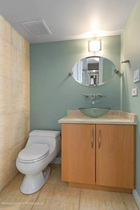 Bath - 175 E Delaware Pl #8603, Chicago, IL 60611 photo 1 of 3