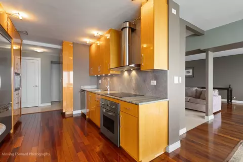 Kitchen - 175 E Delaware Pl #8603, Chicago, IL 60611 photo 2 of 4