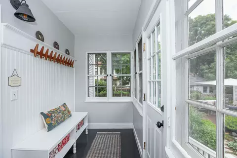Entry Way - 603 N Wheaton Ave, Wheaton, IL 60187 photo 3 of 3