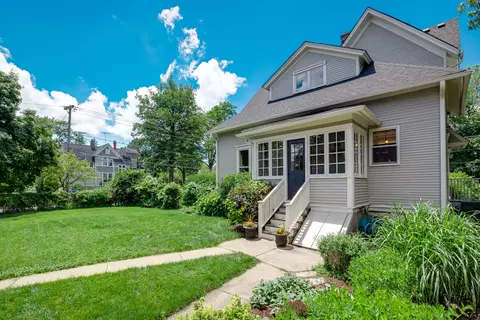 Exterior - 603 N Wheaton Ave, Wheaton, IL 60187 photo 6 of 11