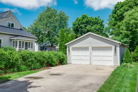 Exterior - 603 N Wheaton Ave, Wheaton, IL 60187 photo 5 of 11