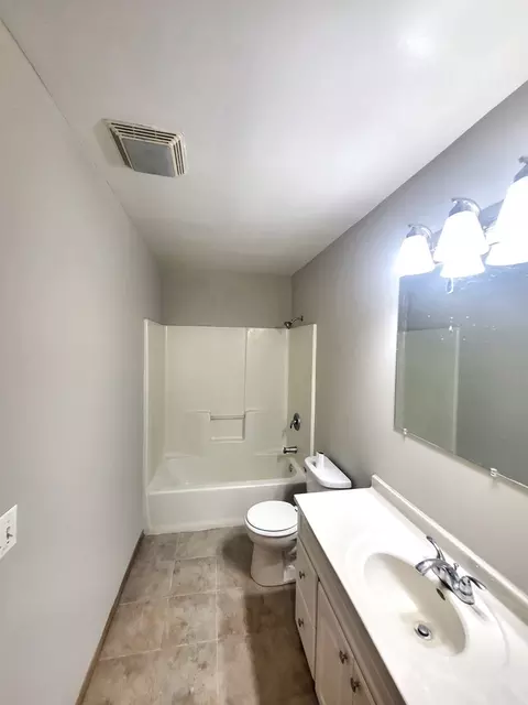 Bath - 26 S Maple Ave, Fox Lake, IL 60020 photo 1 of 2