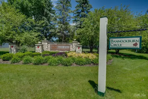 7240 Bannockburn Circle Cir, Lakewood, IL 60014