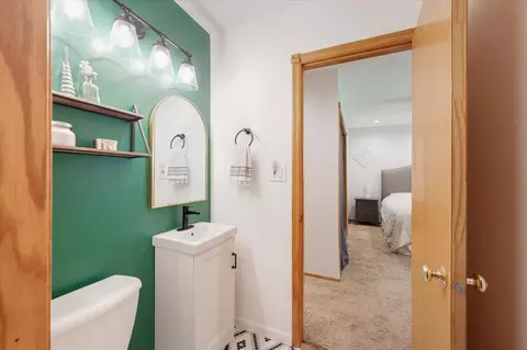 1430 Meyer Rd, Hoffman Estates, IL 60169 photo 15
