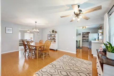 1430 Meyer Rd, Hoffman Estates, IL 60169 photo 7