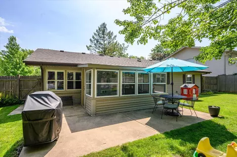 1430 Meyer Rd, Hoffman Estates, IL 60169 photo 18