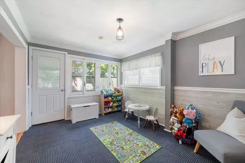 1430 Meyer Rd, Hoffman Estates, IL 60169 photo 11