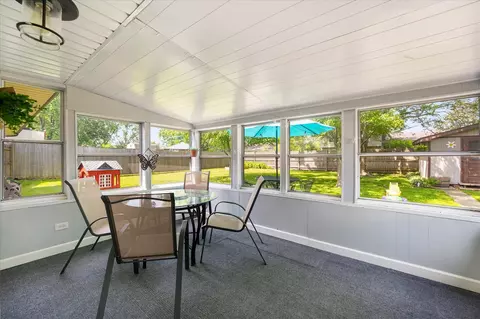 1430 Meyer Rd, Hoffman Estates, IL 60169 photo 16